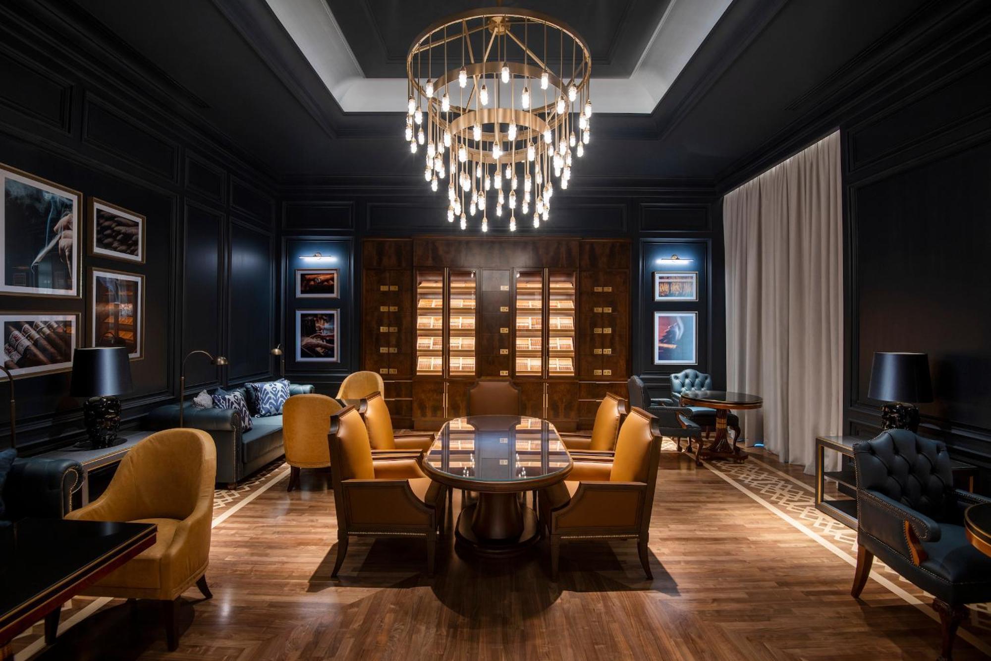 Four Seasons Hotel Доха Екстер'єр фото The Library at The Ritz-Carlton, Boston